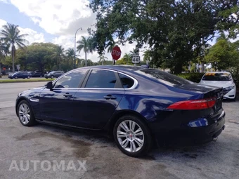 2017 Jaguar XF Premium – miniatura 8