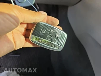 2017 Jaguar XF Premium – miniatura 18