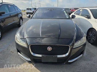 2017 Jaguar XF Premium – miniatura 2