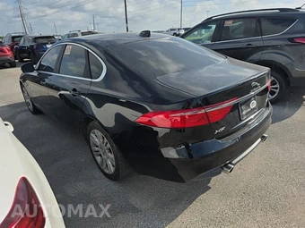 2017 Jaguar XF Premium – miniatura 7