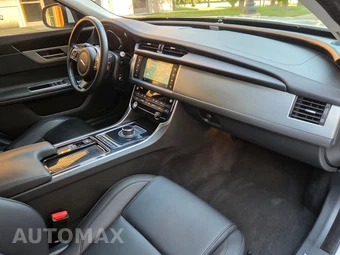 2017 Jaguar XF Premium – miniatura 11