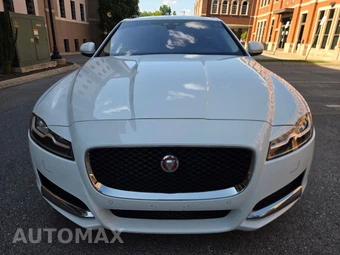 2017 Jaguar XF Premium – miniatura 2