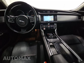 2017 Jaguar XF Premium – miniatura 11