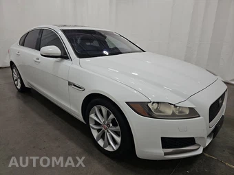 2017 Jaguar XF Premium – miniatura 3