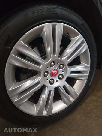 2017 Jaguar XF Premium - miniatura 23