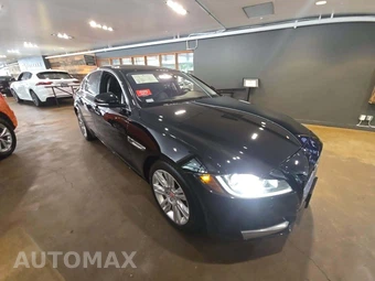 2017 Jaguar XF Premium - miniatura 4