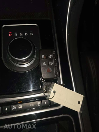 2017 Jaguar XF Premium - miniatura 8