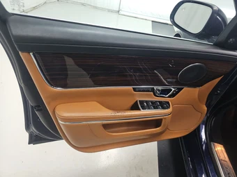 2017 Jaguar XJL Portfolio – miniatura 9