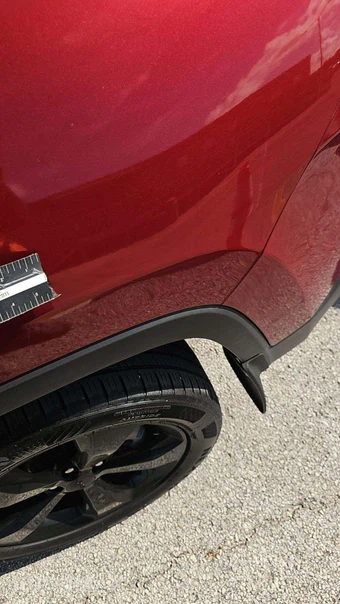 2017 Jeep Cherokee Altitude Edition - miniatura 21