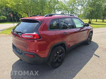 2017 Jeep Cherokee Altitude Edition - miniatura 3