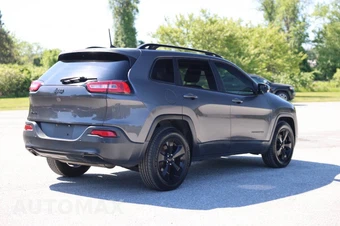 2017 Jeep Cherokee High Altitude Edition - miniatura 5
