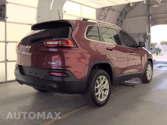 2017 Jeep Cherokee Latitude - miniatura 4