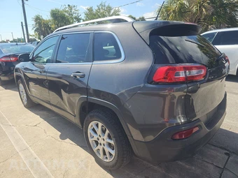 2017 Jeep Cherokee Latitude – miniatura 6