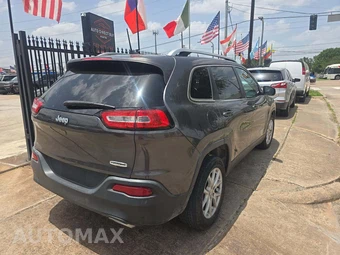 2017 Jeep Cherokee Latitude - miniatura 3
