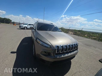 2017 Jeep Cherokee Latitude – miniatura 2