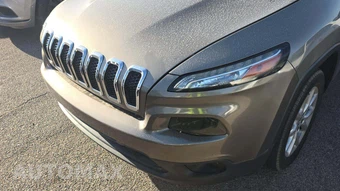 2017 Jeep Cherokee Latitude – miniatura 20
