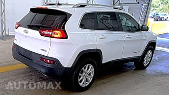 2017 Jeep Cherokee Latitude - miniatura 4
