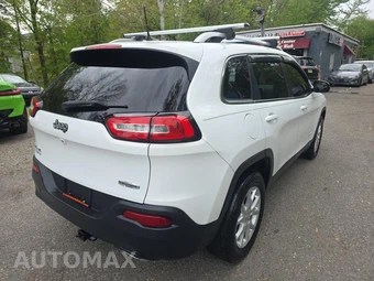 2017 Jeep Cherokee Latitude - miniatura 4