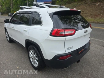 2017 Jeep Cherokee Latitude - miniatura 6