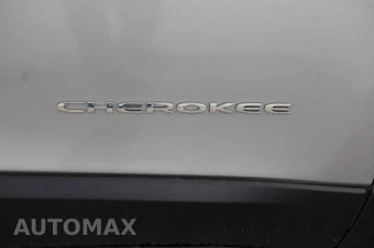 2017 Jeep Cherokee Limited - miniatura 37