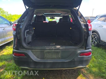 2017 Jeep Cherokee Limited – miniatura 14