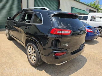 2017 Jeep Cherokee Overland - miniatura 2