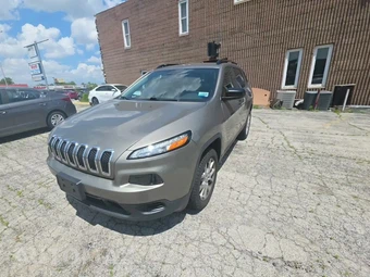 2017 Jeep Cherokee Sport