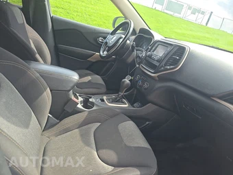 2017 Jeep Cherokee Sport - miniatura 14