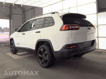 2017 Jeep Cherokee Sport - miniatura 8