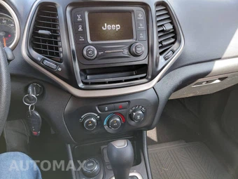 2017 Jeep Cherokee Sport – miniatura 15