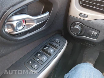 2017 Jeep Cherokee Sport – miniatura 16