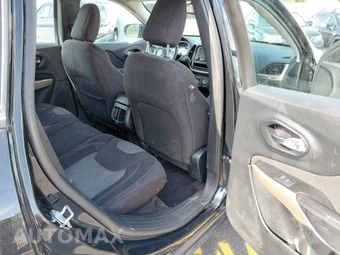 2017 Jeep Cherokee Sport – miniatura 7