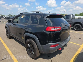 2017 Jeep Cherokee Trailhawk - miniatura 2