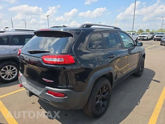 2017 Jeep Cherokee Trailhawk - miniatura 3