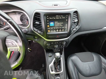 2017 Jeep Cherokee Trailhawk - miniatura 11