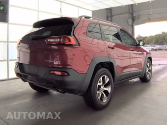 2017 Jeep Cherokee Trailhawk - miniatura 4