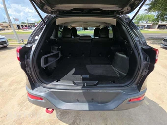 2017 Jeep Cherokee Trailhawk - miniatura 11