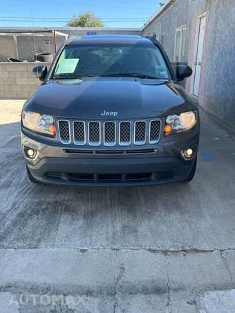 2017 Jeep Compass High Altitude Edition - miniatura 3