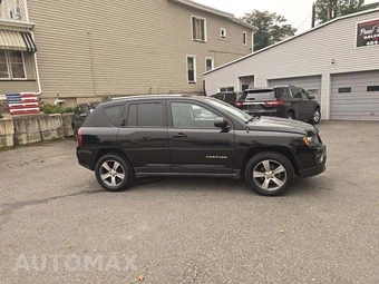 2017 Jeep Compass High Altitude Edition – miniatura 4