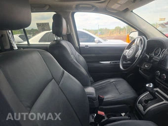 2017 Jeep Compass High Altitude Edition – miniatura 8