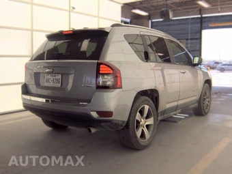 2017 Jeep Compass High Altitude Edition – miniatura 4