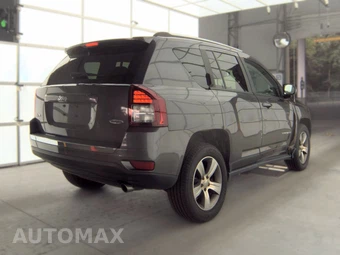 2017 Jeep Compass High Altitude Edition – miniatura 4