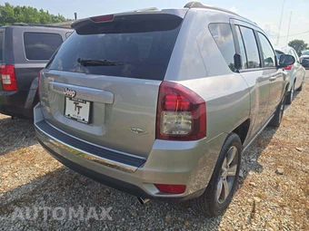 2017 Jeep Compass High Altitude Edition - miniatura 3