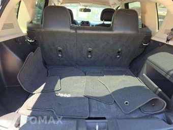 2017 Jeep Compass Latitude – miniatura 14