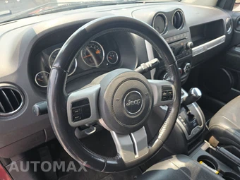 2017 Jeep Compass Latitude – miniatura 10