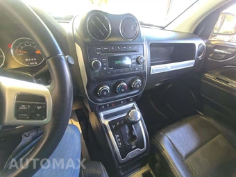 2017 Jeep Compass Latitude – miniatura 10