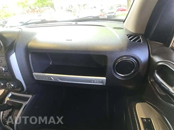2017 Jeep Compass Latitude – miniatura 19