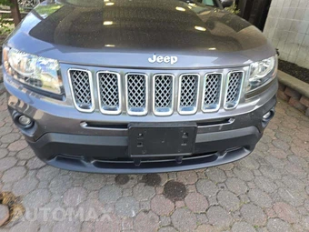 2017 Jeep Compass Latitude – miniatura 22
