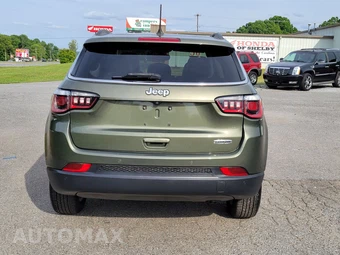 2017 Jeep Compass Latitude - miniatura 11