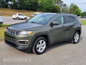 2017 Jeep Compass Latitude - miniatura 2